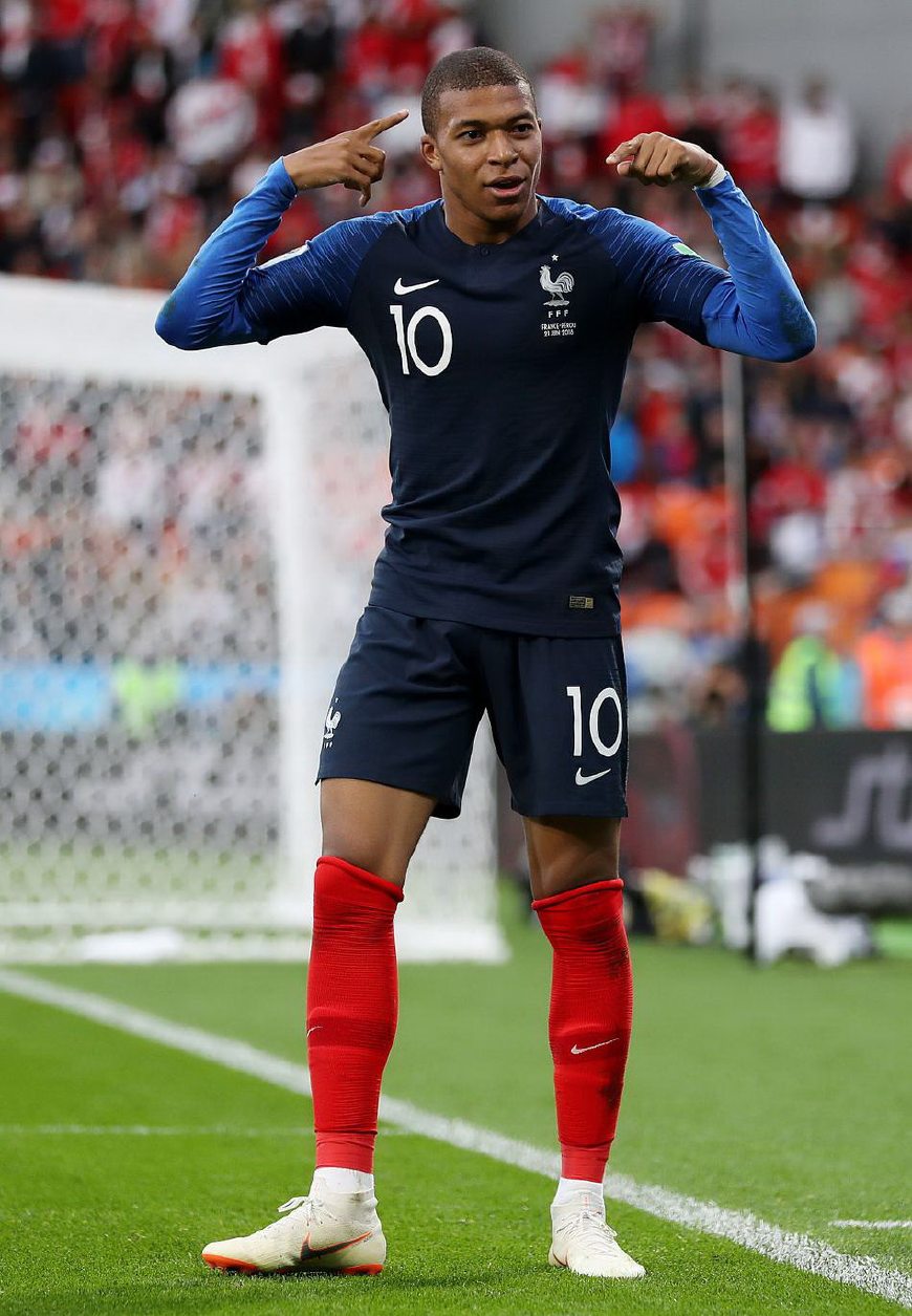 托蒂回忆向对手吐口水事件：我至今仍对那次行为感到羞愧（托蒂谈当年对对手吐口水：至今仍感羞愧）