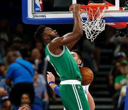 巴黎圣日耳成点球大战专家，恩里克时代4次点球大战全胜（恩里克治下巴黎点球大战4战全胜，堪称点球专家）