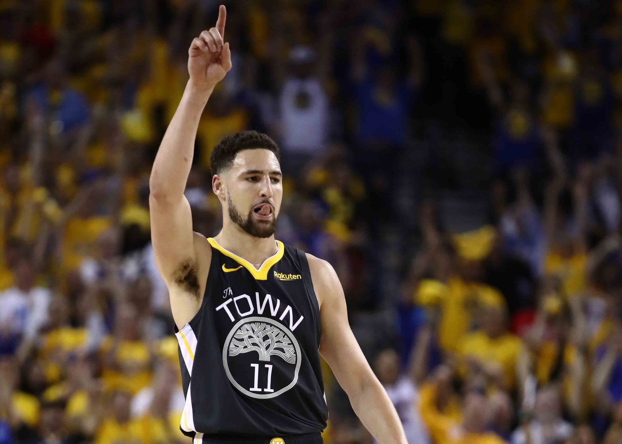 意媒：那不勒斯、比萨被限制冬窗支出，拉齐奥得以完全解禁（意媒称：那不勒斯、比萨冬窗支出受限，拉齐奥全面解禁）