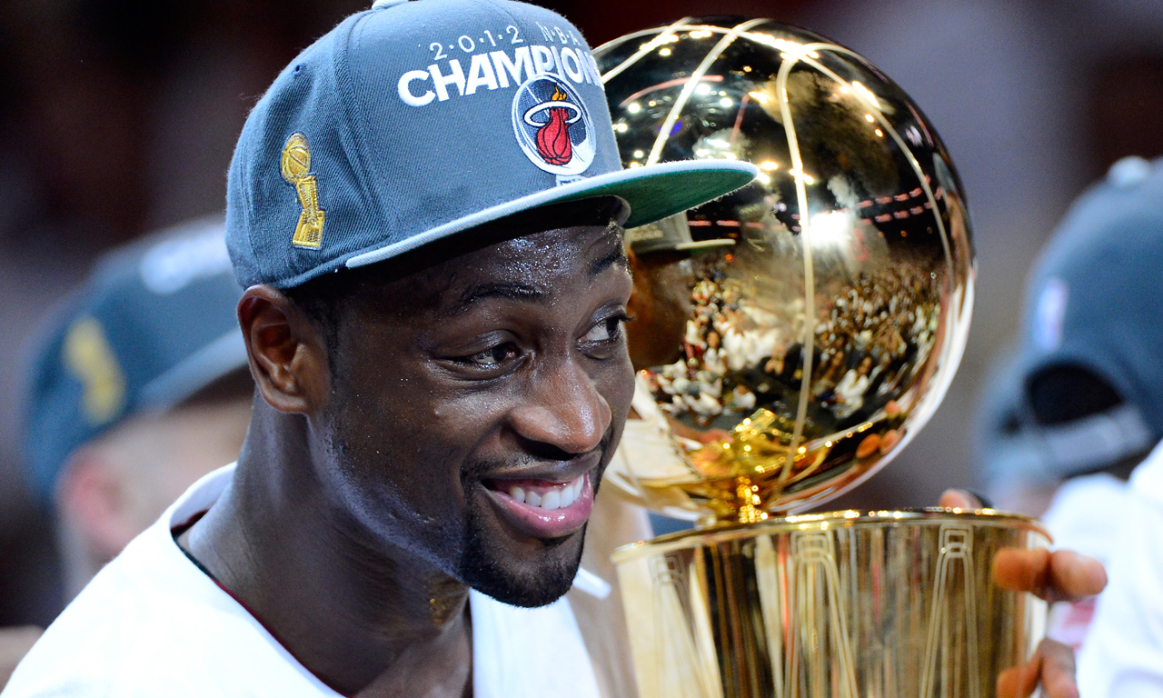 NBA常规赛：火箭119-96湖人丨【球星】詹姆斯vs火箭集锦 全场18分5助表现不佳难阻失利（NBA常规赛：火箭119-96击败湖人，詹姆斯18分5助难救主）