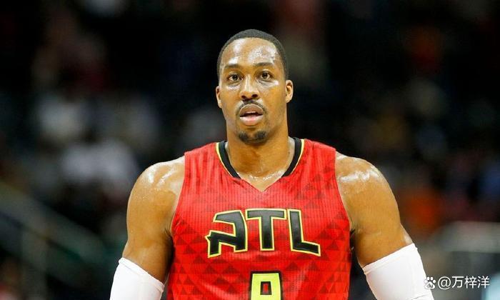 泪目！足协杯冠军奖杯被带回工体，放在已故球迷杨雪的座位旁（令人动容：足协杯冠军奖杯回归工体，安放在已故球迷杨雪的座位旁）