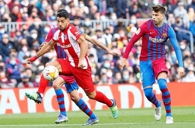 杜兰特三节28+8刷爆纪录：里程碑之夜击溃太阳 激情握拳怒吼庆祝（里程碑之夜！杜兰特三节28+8创纪录 率队击溃太阳握拳怒吼庆祝）