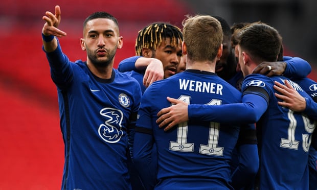 朱丽叶·比诺什称演员仅是传递情感的工具（朱丽叶·比诺什：演员只是情感的载体）