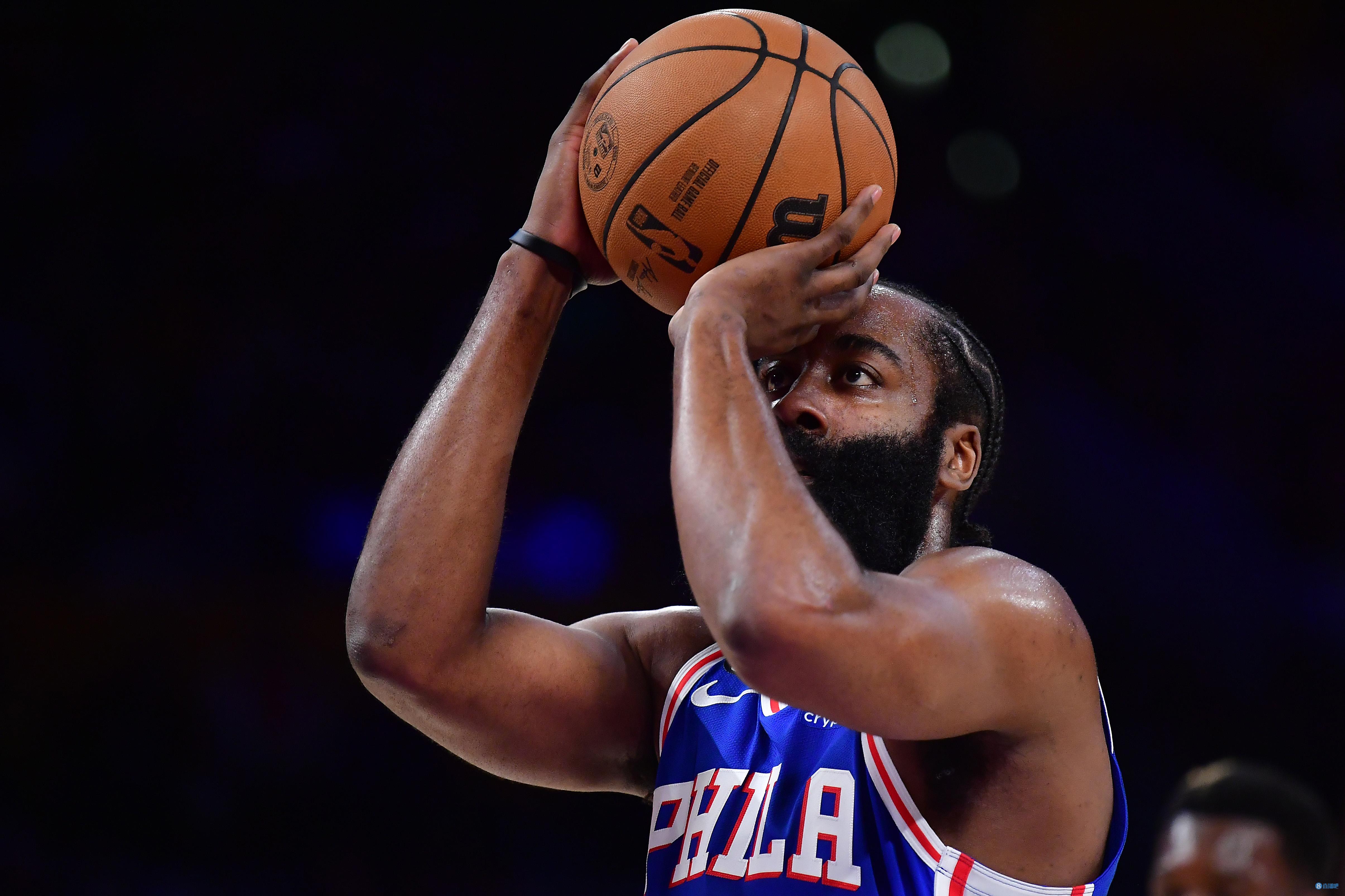 小法谈莫拉塔要求换下：那是一次早就计划好的换人（小法解读莫拉塔示意下场：其实是赛前既定的换人安排）