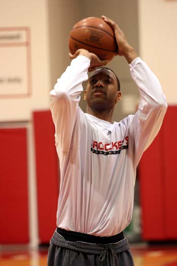 保罗被KO后不养伤，先派律师追杀质疑者：谁说比赛假，就告到你破产！（保罗被KO后不休息，先出动律师围剿质疑：谁敢喊假赛，就告到你破产）