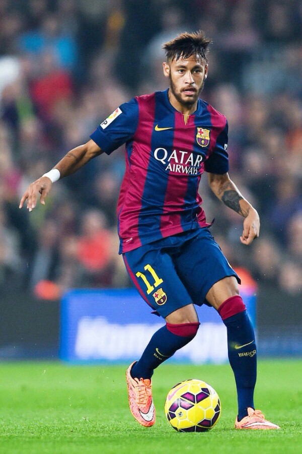 那不勒斯官方：吉尔摩周一将接受手术；据悉将缺阵至明年一月（那不勒斯官宣：吉尔摩将于周一接受手术，预计缺阵至明年一月）