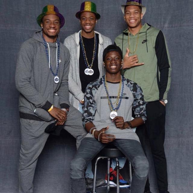 卖奖杯、卖主力、等收购，破产后的球队何去何从（破产之后：卖奖杯、清主力、待收购的球队路在何方）