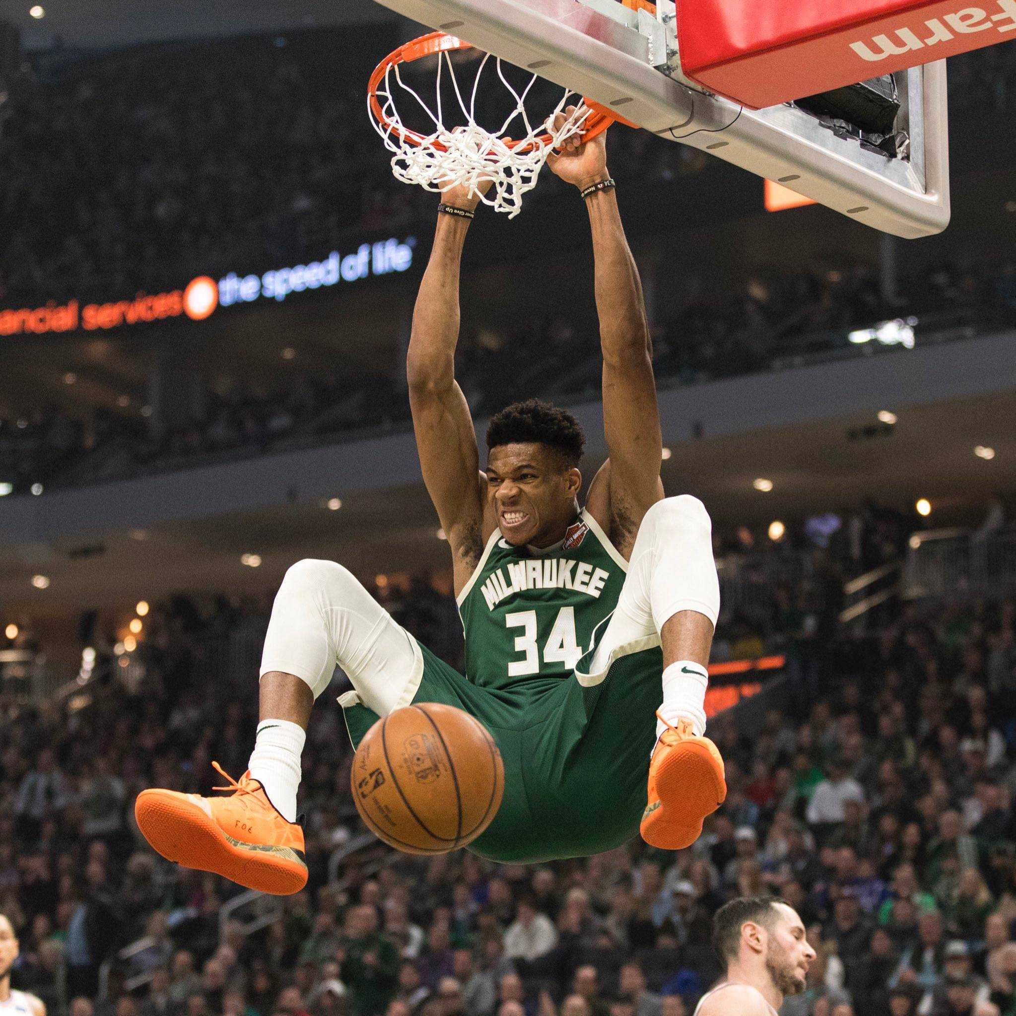 丘库埃泽：与梅西交手是任何球员的梦想 皇萨都是最佳俱乐部之一（丘库埃泽：能与梅西对阵是每位球员的梦想，皇马与巴萨皆属世界顶级豪门）