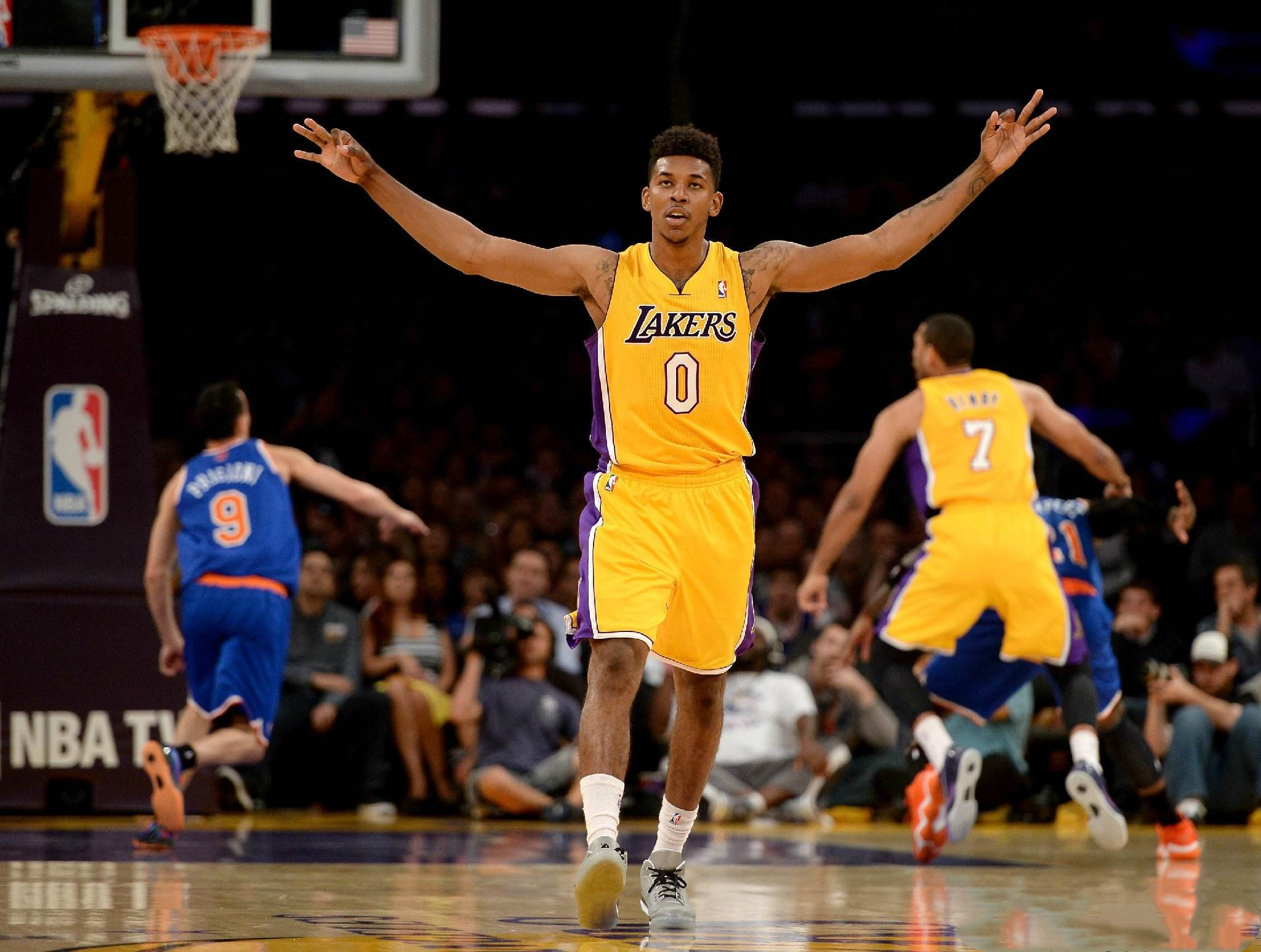 4球8助攻！国米板凳力量战功显赫齐沃另有功绩蓝黑军多年未见（4球8助攻！国米替补群大爆发，齐沃功不可没，蓝黑多年未见盛况）