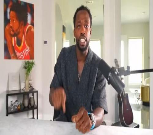 4大科技赋能足球，助力小球员身心脑体全面发展（四大科技加持足球，促小球员身心脑体全面成长）