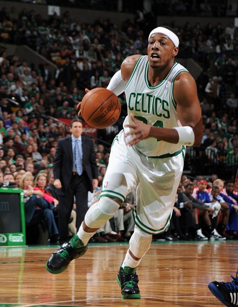 罗马诺：曼联与加拉格尔团队保持联系，马竞坚持要求永久转会（罗马诺：曼联持续与加拉格尔团队对话，马竞仅接受永久转会）