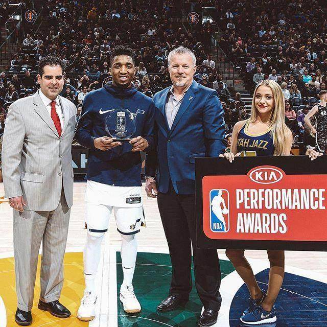 邮报：犯罪团伙盯上了英超球星及其家人，盗窃奢侈品换枪支（邮报：犯罪集团锁定英超球员及家属，窃取奢品换取枪械）