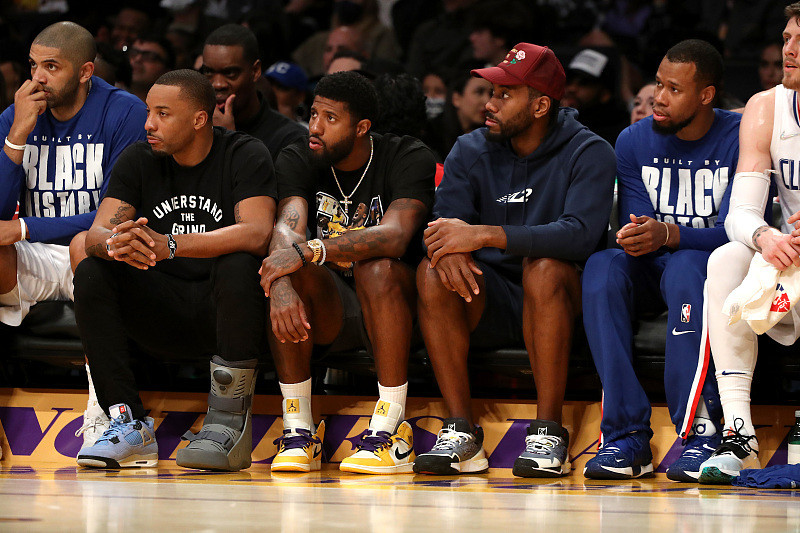 28290分破纪录！哈登总得分正式超越安东尼 升至NBA历史第十位（哈登以28290分超越安东尼，升至NBA历史得分榜第10位）