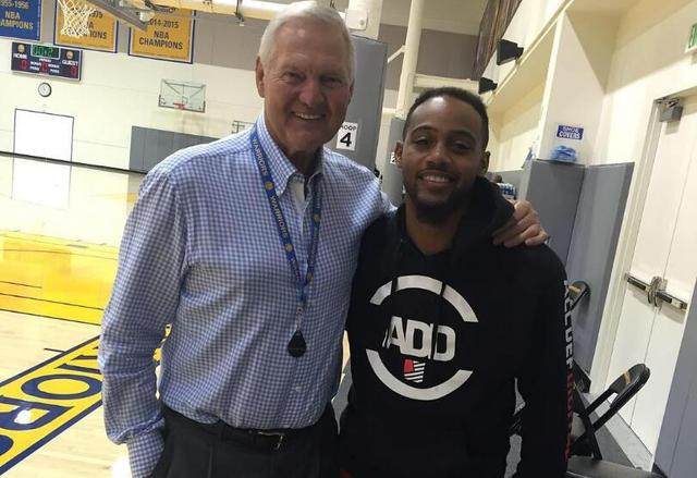 镜报：利物浦持续阵容大清洗，三位青训小将可能离队（镜报：利物浦继续重组阵容，三名青训小将或将离队）